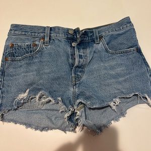 Levi’s 501 Jean shorts size 28. Excellent condition